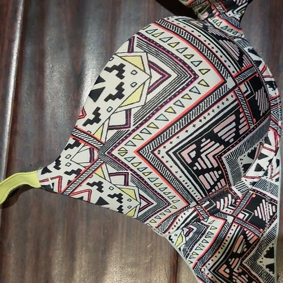 Pink push-up bra 32C - Picture 2 of 6